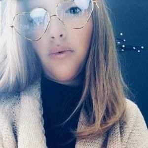 Meet your Posher, Brittney